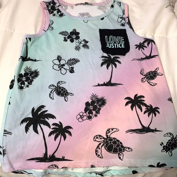 Size 8 - Picture 1 of 4